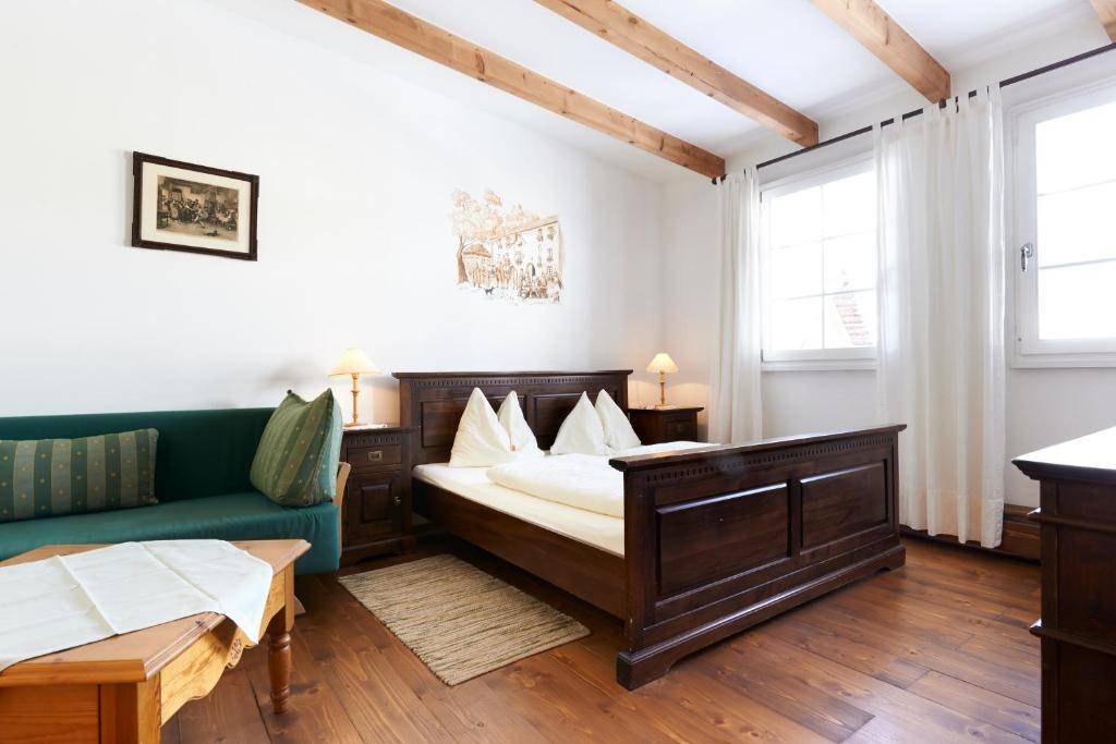 Hotelchen Doellacher Dorfwirtshaus Großkirchheim Rum bild